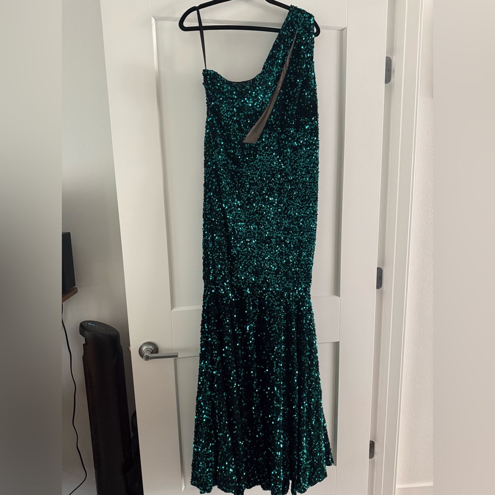 Emerald Green Sequin Dress